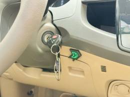 TOYOTA - HILUX SW4 - 2012/2012 - Prata - R$ 104.900,00