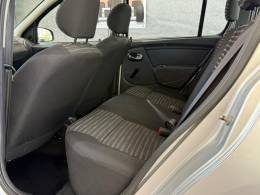 RENAULT - SANDERO - 2013/2014 - Prata - R$ 36.500,00