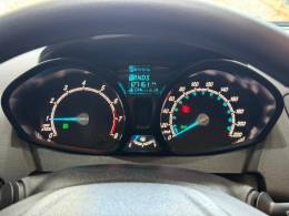 FORD - FIESTA - 2015/2016 - Branca - R$ 49.900,00
