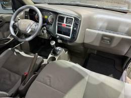 HYUNDAI - HR - 2013/2014 - Branca - R$ 93.000,00
