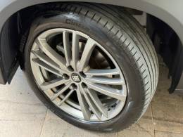 FIAT - FASTBACK - 2023/2024 - Branca - R$ 108.000,00