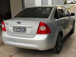 FORD - FOCUS - 2012/2013 - Prata - R$ 43.000,00