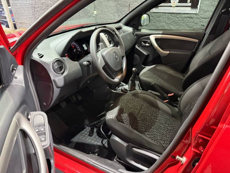 RENAULT - DUSTER - 2018/2018 - Vermelha - R$ 67.000,00