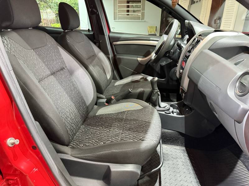 RENAULT - DUSTER - 2018/2018 - Vermelha - R$ 67.000,00