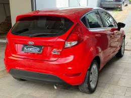 FORD - FIESTA - 2013/2014 - Vermelha - R$ 42.900,00