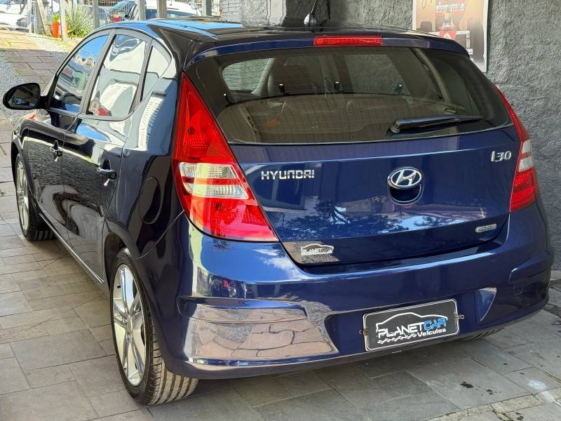 HYUNDAI - I30 - 2010/2010 - Azul - R$ 43.500,00
