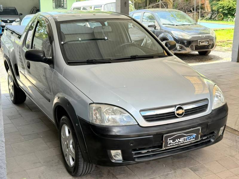 CHEVROLET - MONTANA - 2010/2010 - Prata - R$ 34.900,00