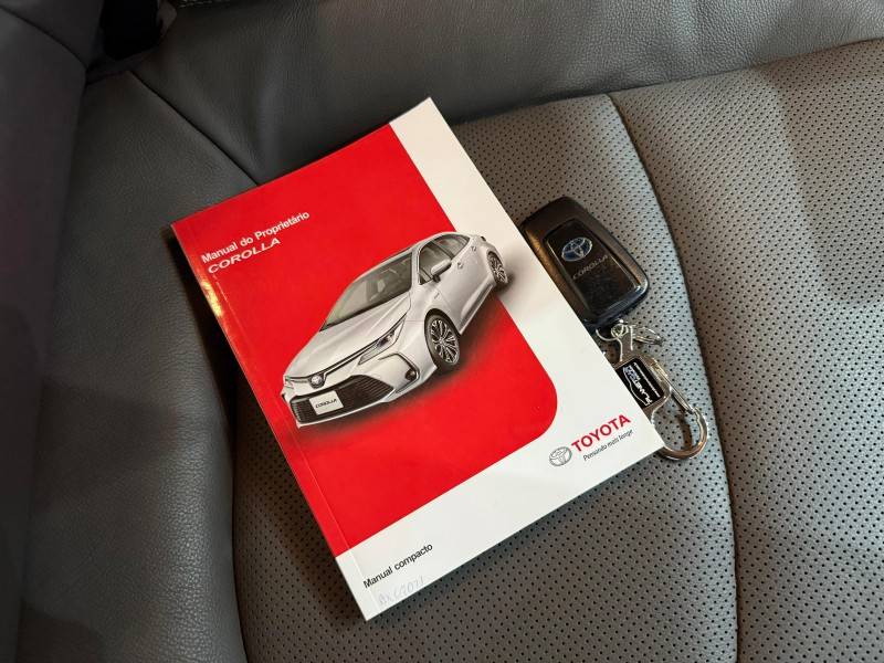 TOYOTA - COROLLA - 2019/2020 - Cinza - R$ 133.900,00