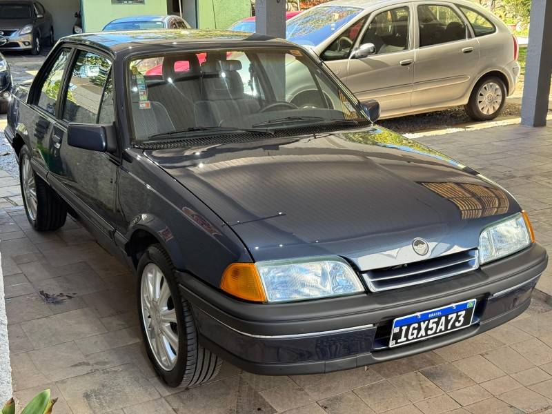CHEVROLET - MONZA - 1991/1992 - Azul - R$ 34.900,00