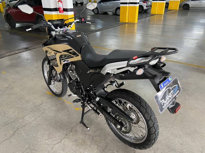 YAMAHA - XTZ 250 - 2020/2021 - Bege - R$ 25.000,00