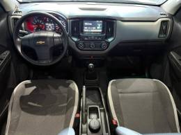 CHEVROLET - S10 - 2016/2017 - Branca - R$ 110.000,00