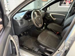 RENAULT - DUSTER - 2015/2016 - Prata - R$ 61.000,00