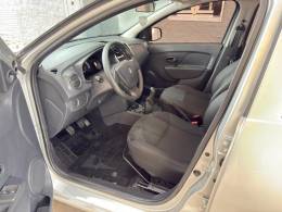 RENAULT - SANDERO - 2017/2017 - Prata - R$ 42.500,00