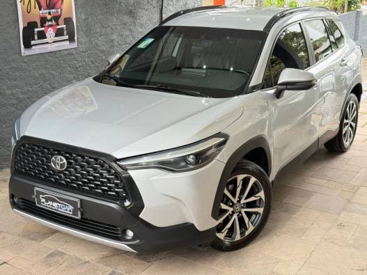 TOYOTA - COROLLA - 2021/2022 - Prata - R$ 138.000,00