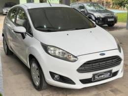 FORD - FIESTA - 2015/2015 - Branca - R$ 43.900,00