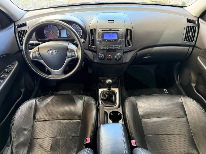 HYUNDAI - I30 - 2010/2010 - Azul - R$ 43.500,00