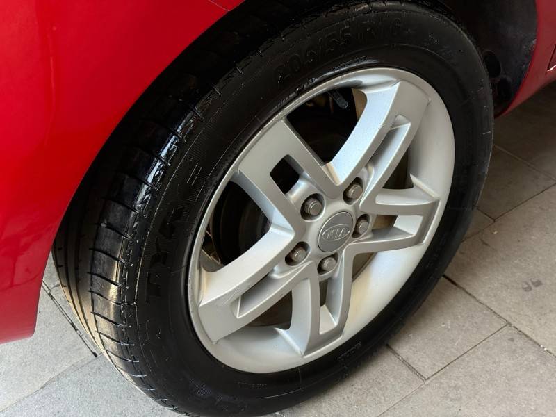 KIA MOTORS - SOUL - 2009/2010 - Vermelha - R$ 41.000,00